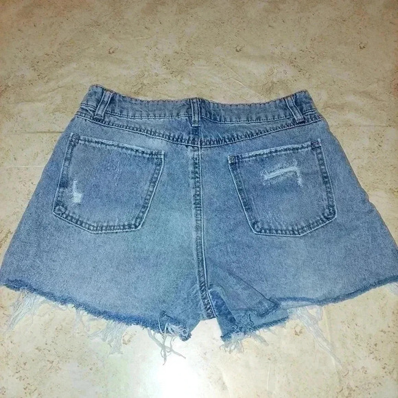 Rewash Denim Shorts Women 7/28 High Rise Blue Light Wash Rips Cut Off - Picture 2 of 6